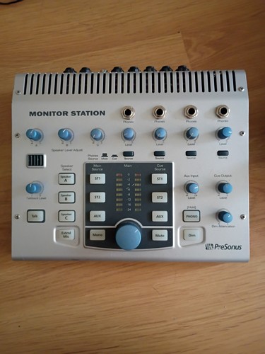 Presonus monitor station - monitor,